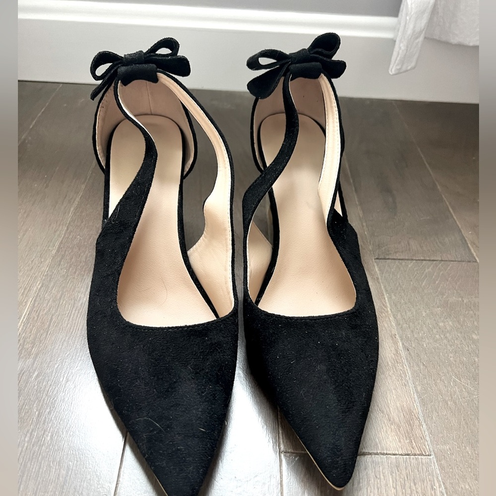 Black bow tie heels